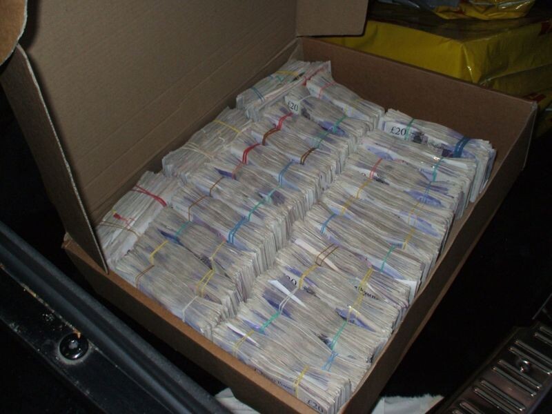 Полиция Лондона продала коллекцию суперкаров криминального авторитета