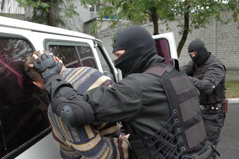 Зверские преступления добровольческих батальонов вместе с СБУ Украина!