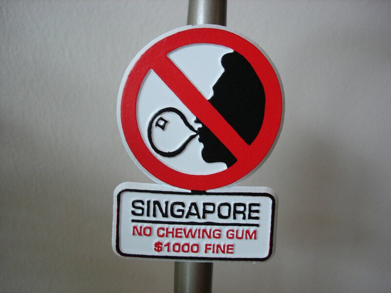 1. Сингапур: жвачка вне закона
