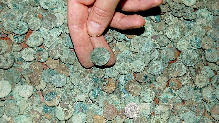 Клад из 50000 римских монет, датированных 290 н.э.