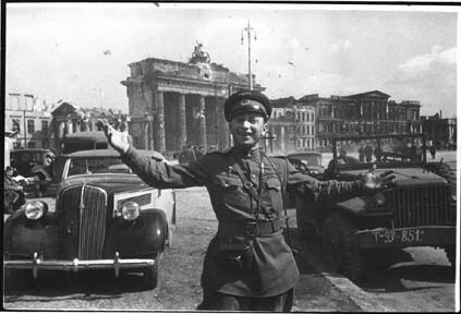 ВОВ. 2мая 1945г., фотокорреспондент «Правды» в Берлине