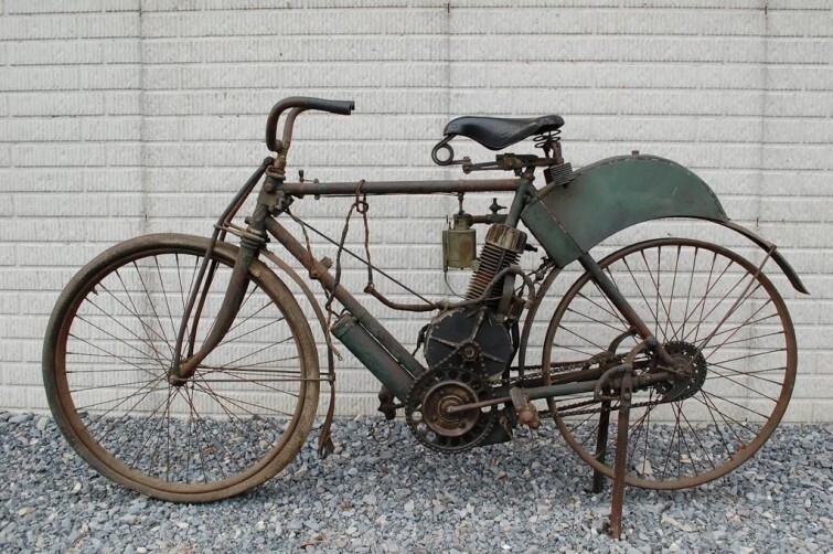 Древнейший из известных мотоциклов - Indian, сделанный в США - 1903 год 