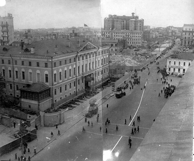 Как раньше передвигали дома в Москве