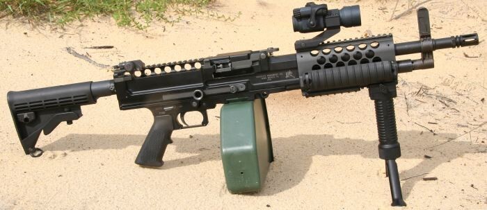 Ручной пулемет ARES Stoner 86 и Stoner 96 / Knights LMG (США)