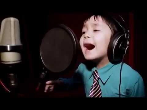 4-летний Журабек Жураев проникновенно исполнил знаменитую песню “I Will Always Love You” 