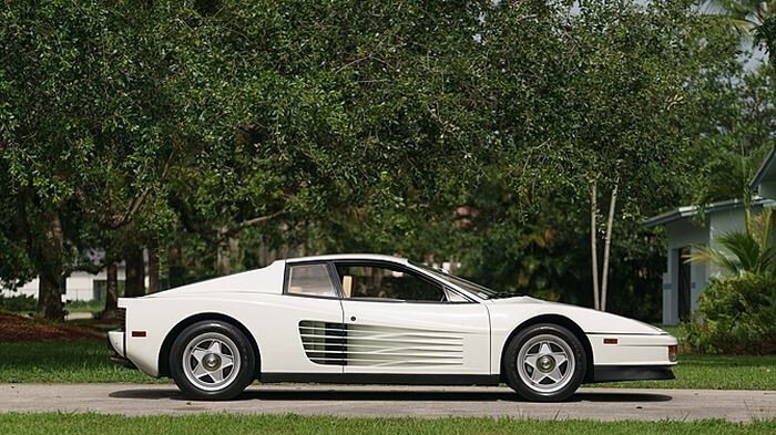 Ferrari Testarossa из "Полиции Майями" уйдет с молотка