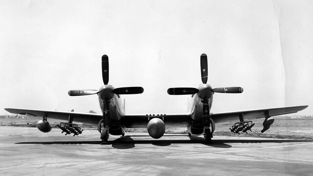 Норт Америкэн XF-82