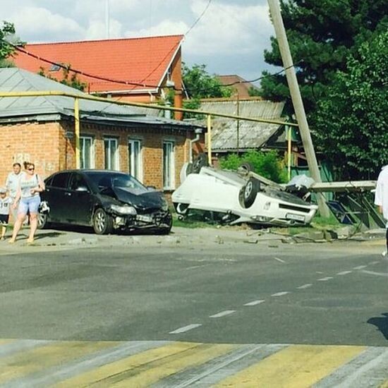 Авария дня 2017. ДТП в Краснодаре  с переворотом