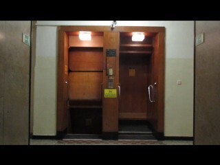 Многокабинный лифт непрерывного действия (патерностер) в Праге: 