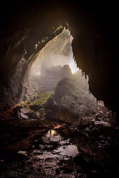 Самая большая пещера мира
