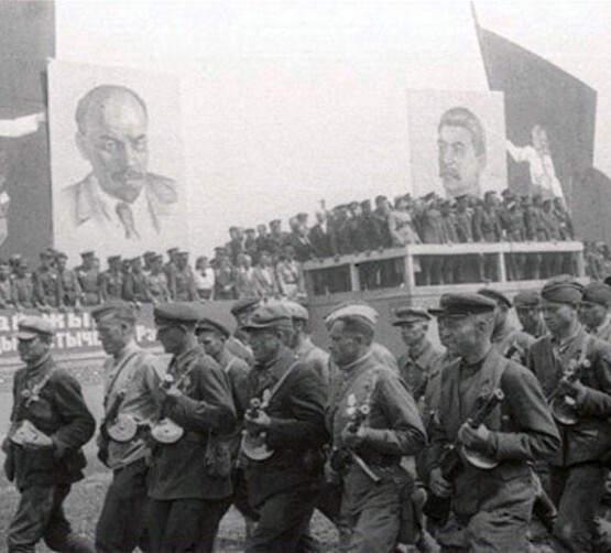 Партизанский парад в Минске. Памятная дата