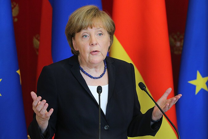 Меркель выступила против гей-браков 
