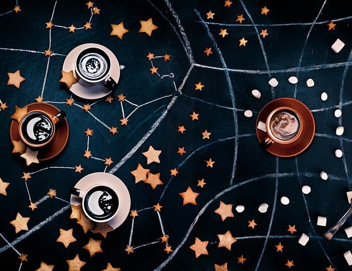 Потрясающие космические коллажи Дины Беленко
