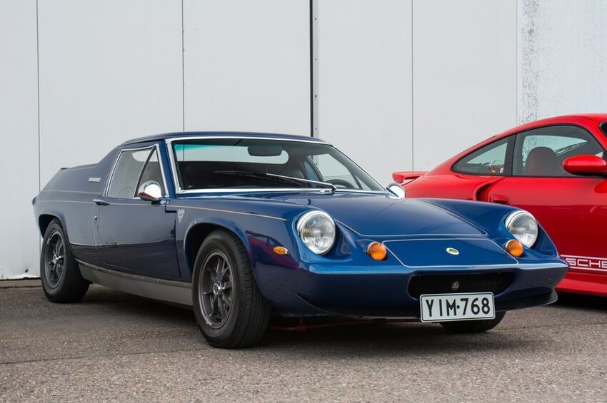  Главная находка этих выходных - редчайший Lotus Europa S2 Special Edition, выпущенный в честь победы в Формуле 1 в 1972 году. Крайне мимимишен и очень мал :)