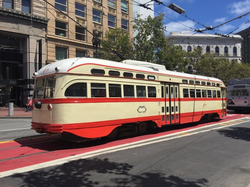 Исторические трамваи Сан-Франциско - F-line 