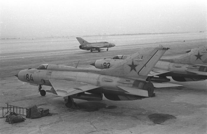 52222667_mig21_007.jpg