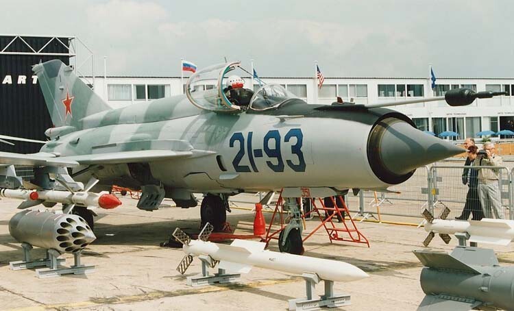 МиГ-21-93