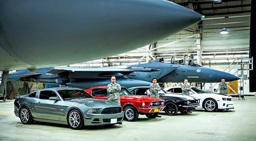 Автомобили на военной базе США