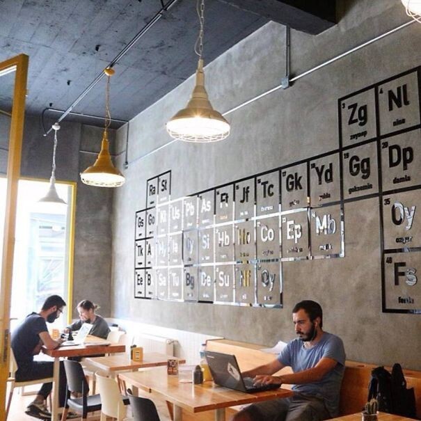 В Стамбуле открылась кофейня в стиле Breaking Bad