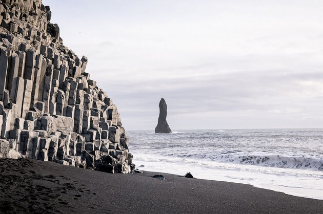 8. Пляж Рейнисфьяра — Вик, Исландия