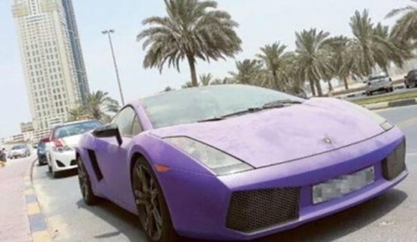 Заброшенные автомобили в Дубае