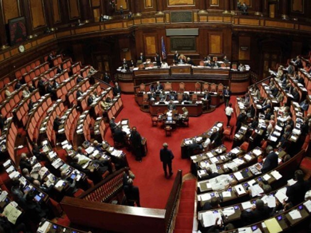 Вслед за французами, в Крым поедут итальянские депутаты.