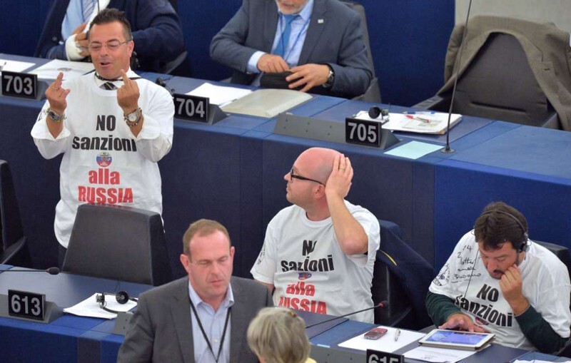 Вслед за французами, в Крым поедут итальянские депутаты.