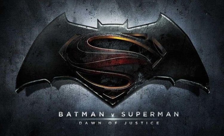 Бэтмен против Супермена: На заре справедливости (Batman V Superman: Dawn Of Justice).