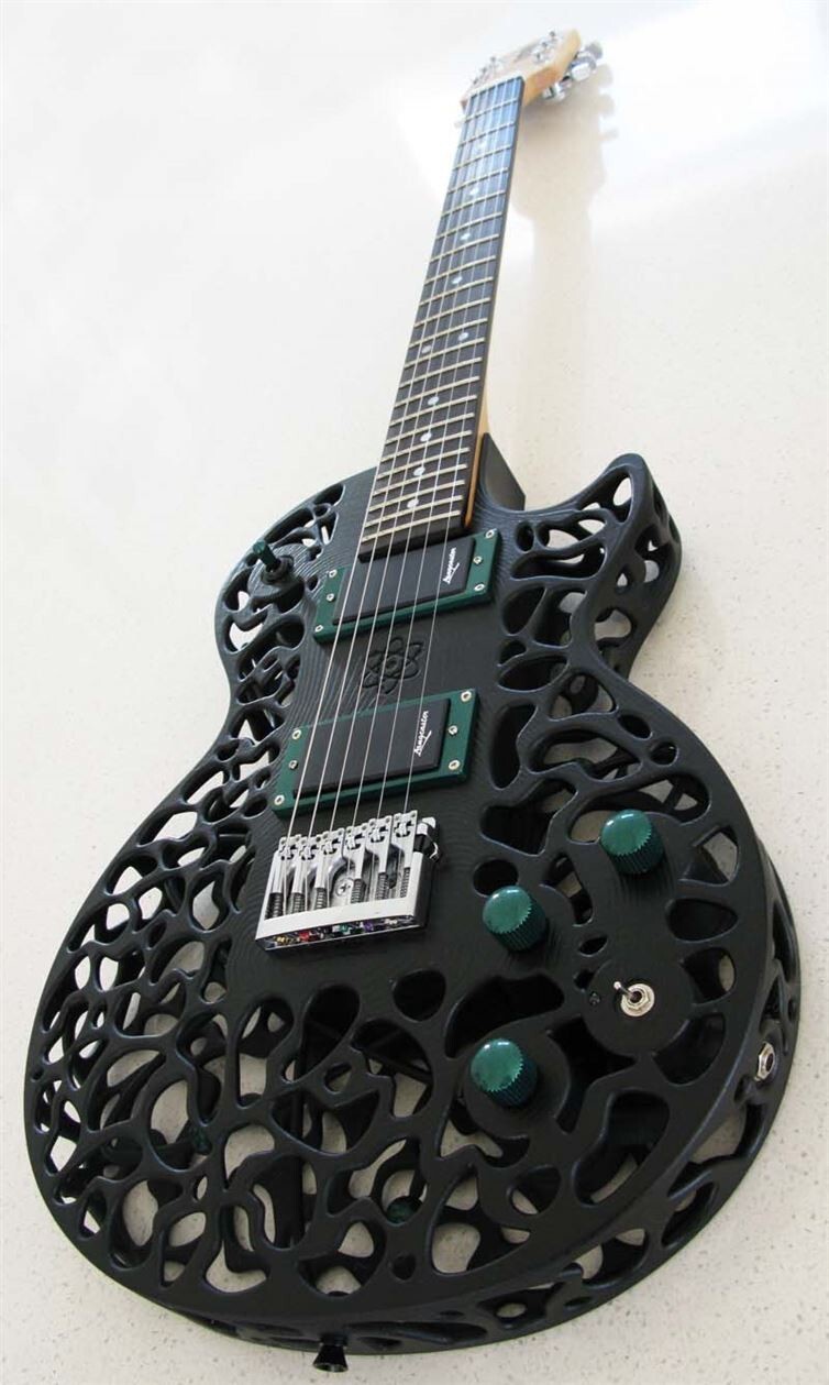 12. Гитара "Атом", напечатанная на 3D-принтере