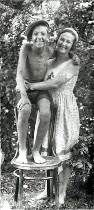 Юрий Никулин с мамой