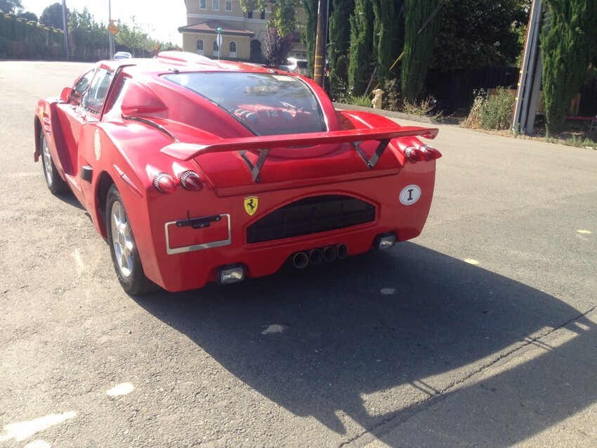 Ужасная реплика Ferrari Enzo 