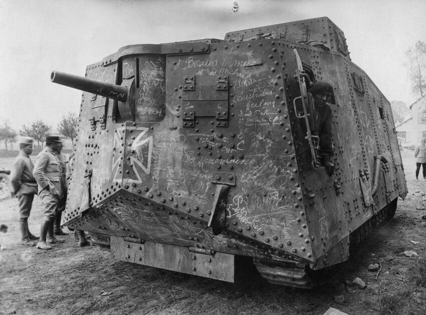 11. Немецкий тяжёлый танк A7V, Первая мировая война.