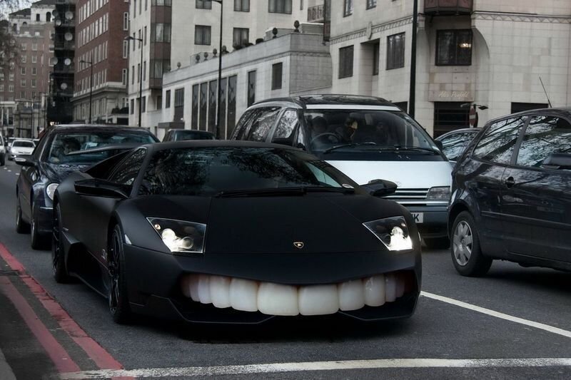 Удивительное зубастое авто