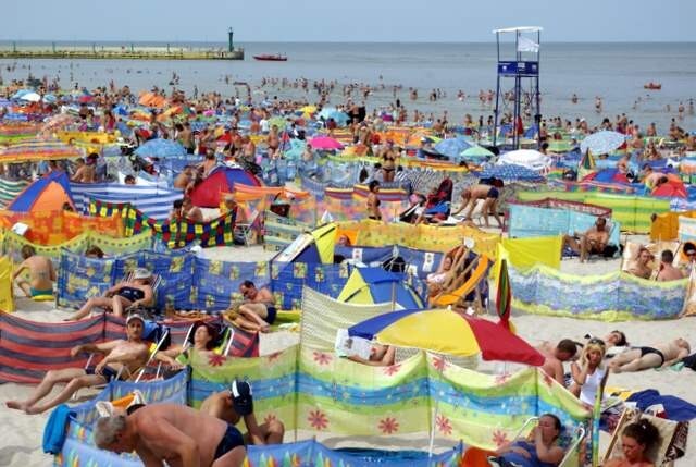 Самозахват земли по-польски: кто успел отхватить лучшее место на пляже
