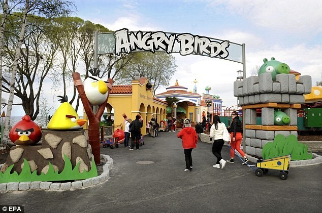 История злых птичек. Angry Birds