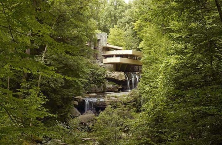 4. Дом в водопаде (Пенсильвания)