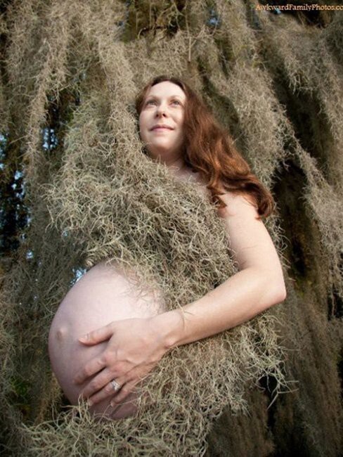 17 очень странных  фото будущих мамочек