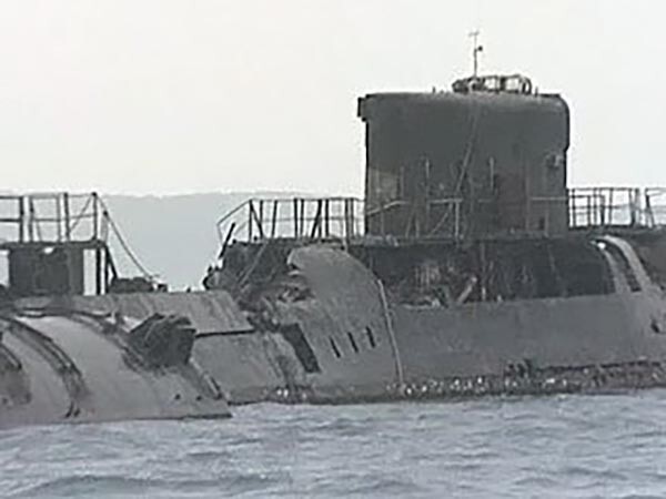 Авария АПЛ К-431 в бухте Чажма