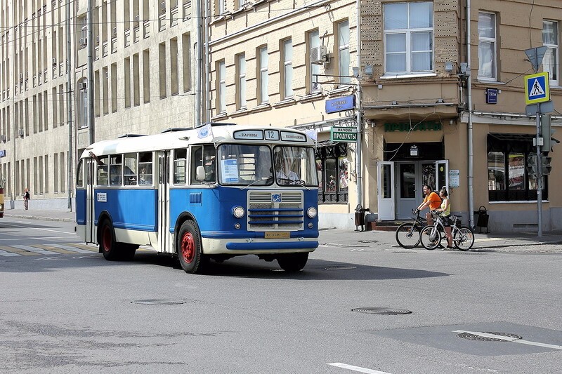 Ретропарад автобусов в Москве