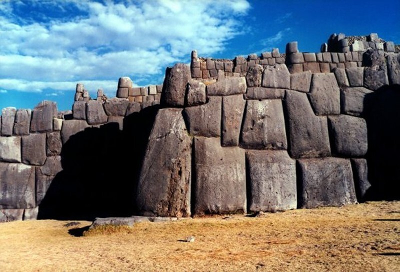 Древние перуанцы могли размягчать камни?