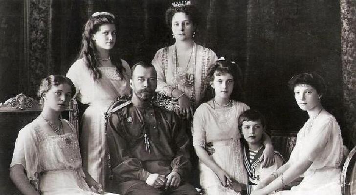 Как семья Романовых жила последние дни перед своей трагической казнью