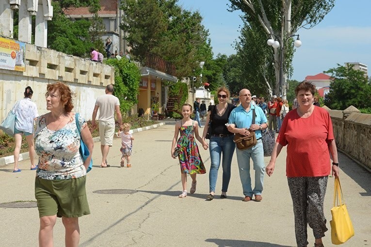 Как отдыхают в Крыму летом 2015 года 