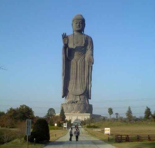9.Бронзовая статуя Будды Ушику Дайбутсу, Япония