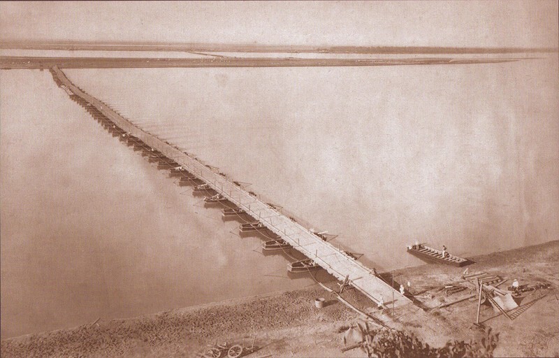 Ф. Душек. Понтонный мост между Зимницей и Свиштовом со стороны Болгарии, август 1877: