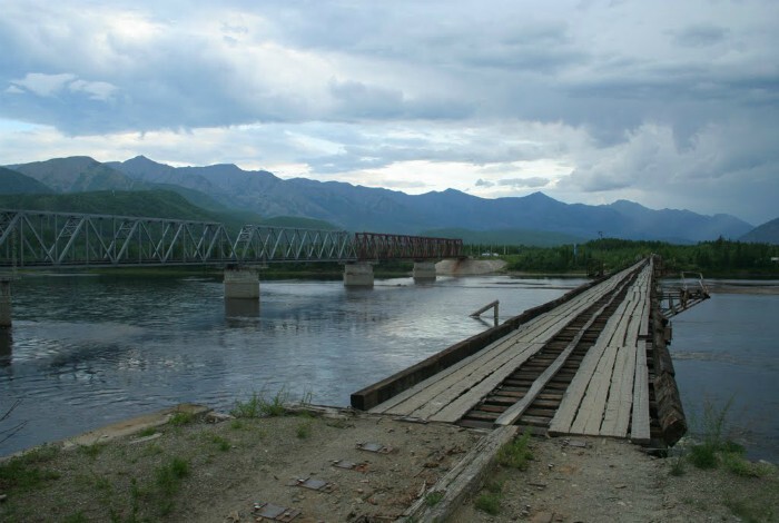 2. Мост через реку Витим