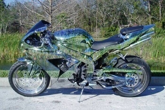Прозрачный мотоцикл