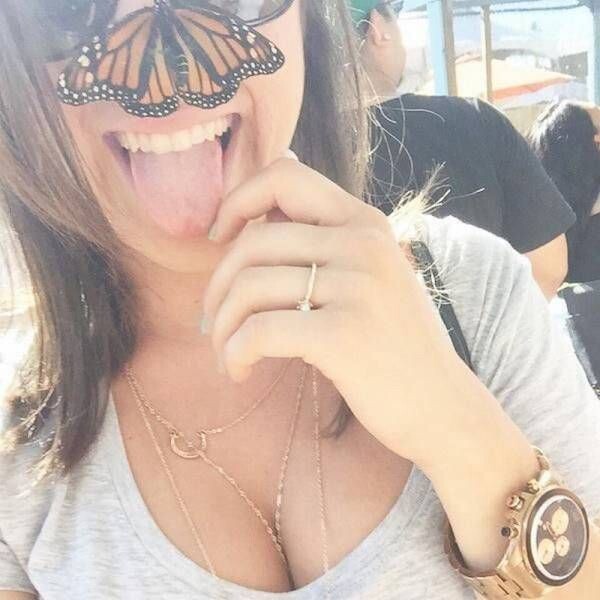 Бабочка на лице