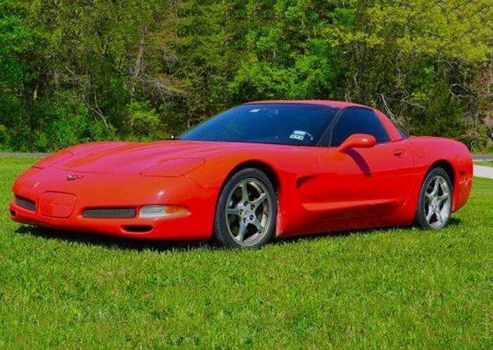 2001 Chevrolet Corvette Coupe электро пакет, АКПП $10,000