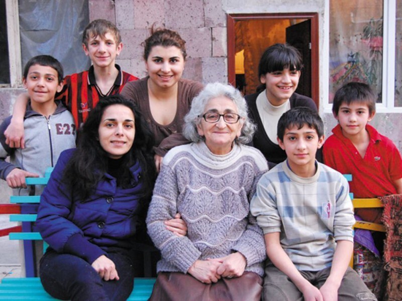 Армянская мать и русские дети