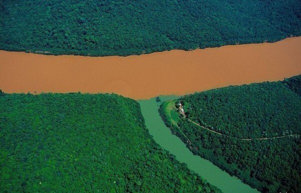 Живописные фото слияния водоемов мира